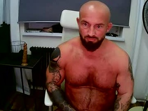 lovebbc111518718's webcam