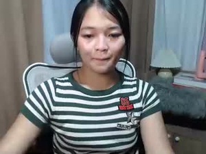 lovely_laura09's webcam