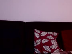 lovepvclate40s's webcam