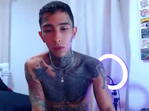 loyalty7777's webcam