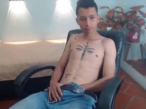 lucasssmith11's webcam