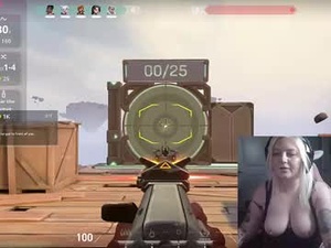 lucigooseygonewild's webcam