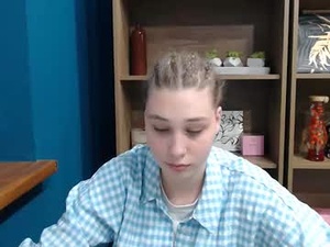 lucky_barbie's webcam