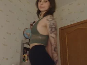 lucy_glow's webcam