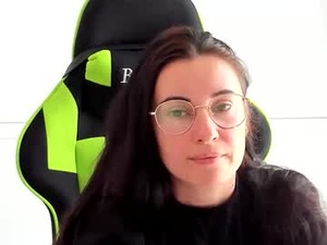 lucyycharm's webcam