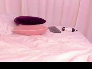 luna_bradley_'s webcam