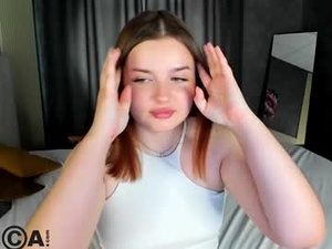 lunaa_joy's webcam