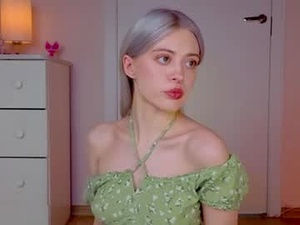lunarr_kitten's webcam