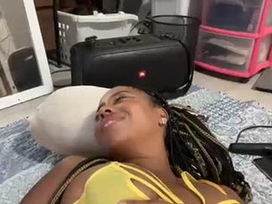 lunchboxgirl's webcam
