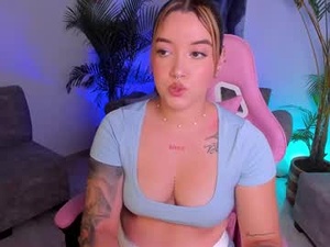 lunna_roosee's webcam
