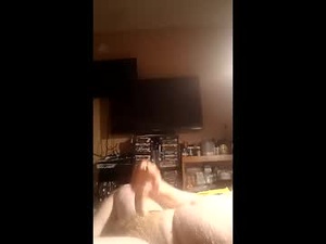 luv2cum4u612's webcam