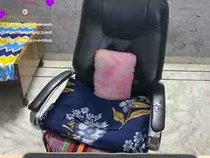 luvlayla's webcam