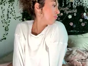 lyracovee's webcam