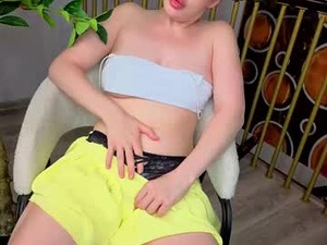 maddy_soon's webcam
