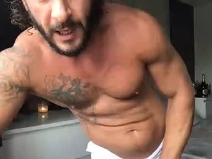 magic_mike_666_26's webcam