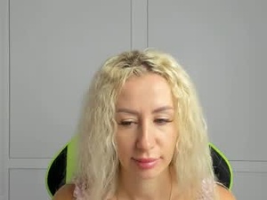 marilyndreamm's webcam