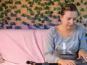 mary_jina's webcam