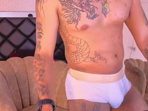 matthew_lennox_'s webcam