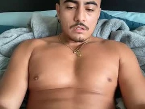 matthews_pleasure's webcam