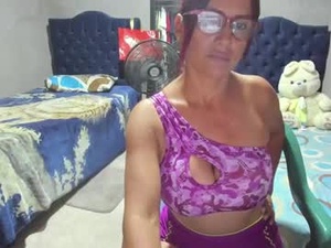 mature_bigboobs__'s webcam