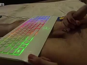 max_big_cock411877's webcam