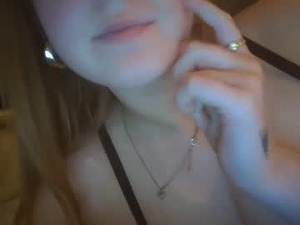 mayamoore00's webcam