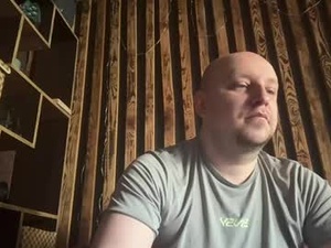 maybe777_'s webcam