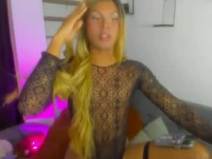 maykaa_a's webcam