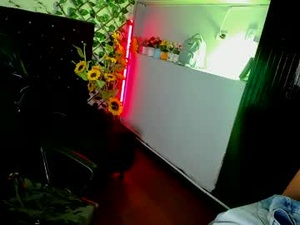 megan_rousse_18's webcam