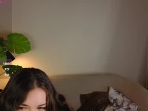 meganbutnotfox's webcam