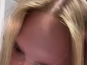mellisssa_xo's webcam