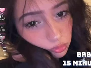 mellymellika's webcam