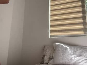 mia_dolceee's webcam