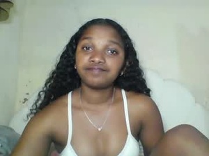 mia_lunah's webcam