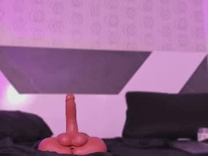 mia_rivers__'s webcam