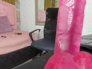 mia_valencia7's webcam