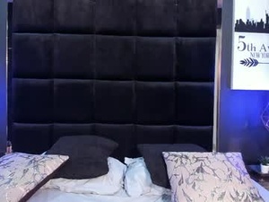 miacurly's webcam