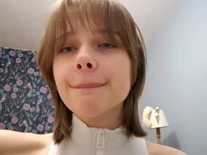 micasulejmanovski's webcam