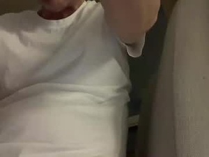midnitestrokes's webcam