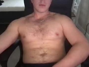 midwesthunky's webcam