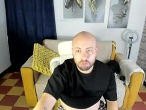 mike_lover_'s webcam