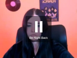 mila_snow1's webcam