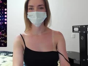 milana_wow's webcam