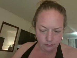 milflove1982's webcam