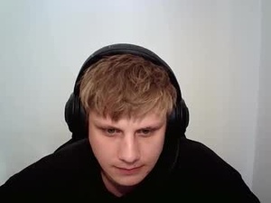 milfrider215's webcam