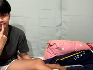 milkyboyasian's webcam