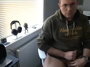 milo_uncensored's webcam