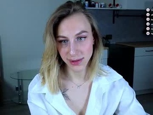 miraraid's webcam