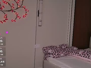 mirelune's webcam