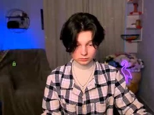 mirginia_lovely's webcam